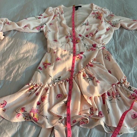 Forever 21 Light Pink Floral Long Sleeve Wrap Dress Mini size M - Picture 13 of 13